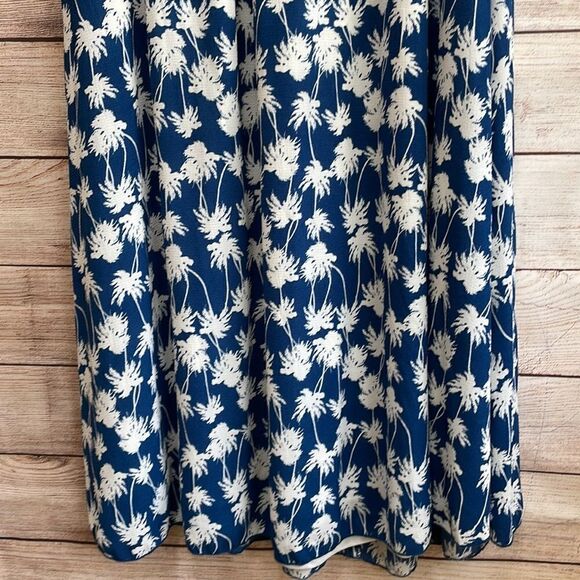 LULAROE MODEST MAXI SKIRT IN BLUE PALM TREE PRINT - Picture 3 of 5